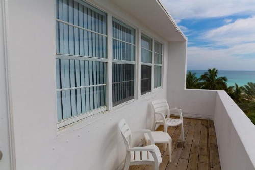 Ocean Surf Hotel image 12